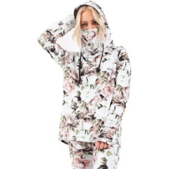 Milani Winkel -Milani Winkel iview 1095195 001 pic2